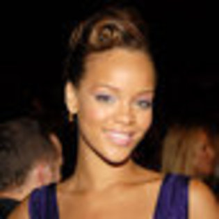 rihanna-674758l-thumbnail_gallery