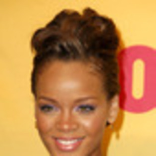 rihanna-110158l-thumbnail_gallery - rihanna