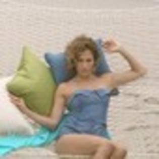 jennifer-lopez-526340l-thumbnail_gallery - Jennifer Lopez