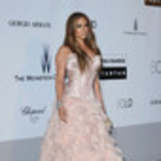 jennifer-lopez-556376l-thumbnail_gallery - Jennifer Lopez