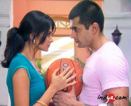 382472_384557468259784_793096093_n - jennifer winget 9