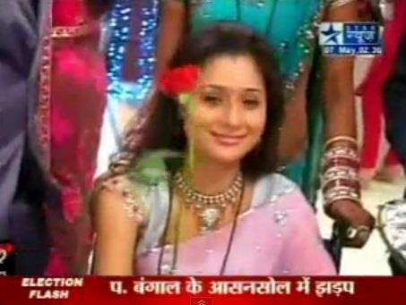 555943_309668235792401_2142139488_n - B-x-sara khan and parul chauhan-sbs-x-B