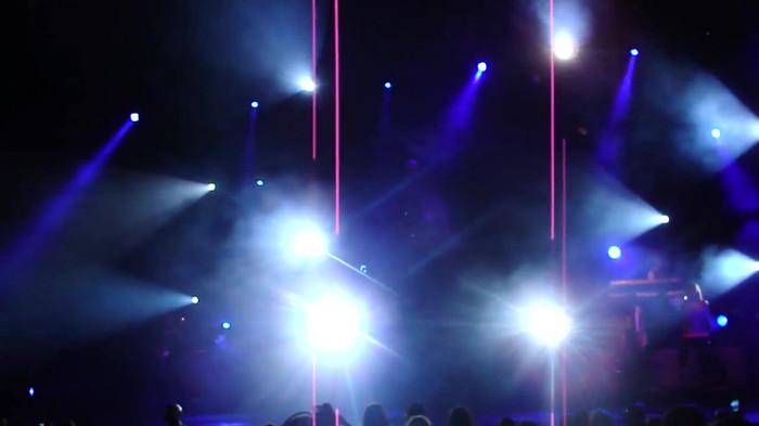 Entrance and All Night Long- Demi Lovato 02786