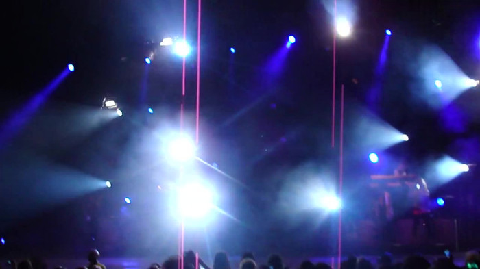 Entrance and All Night Long- Demi Lovato 02798