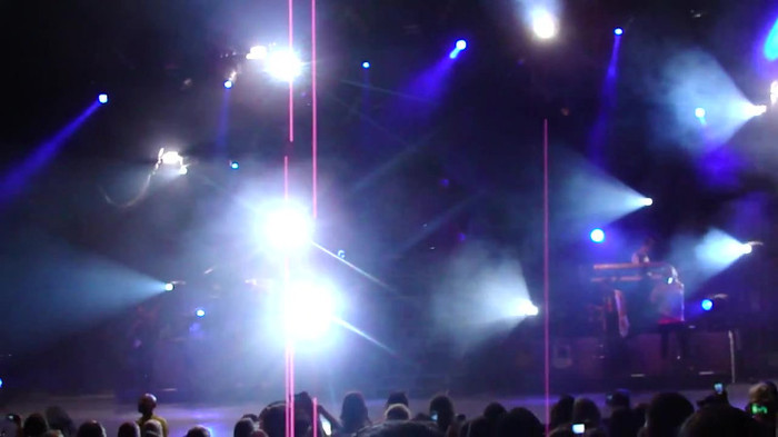 Entrance and All Night Long- Demi Lovato 02810