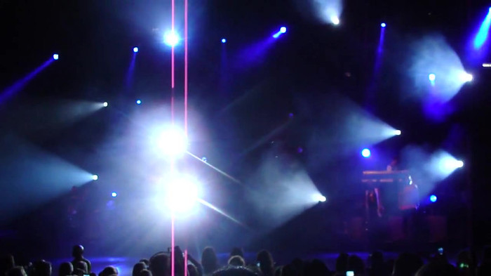 Entrance and All Night Long- Demi Lovato 02830