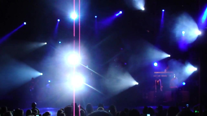 Entrance and All Night Long- Demi Lovato 02840