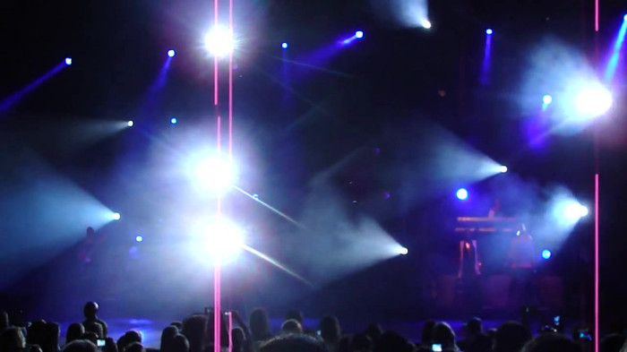 Entrance and All Night Long- Demi Lovato 02855