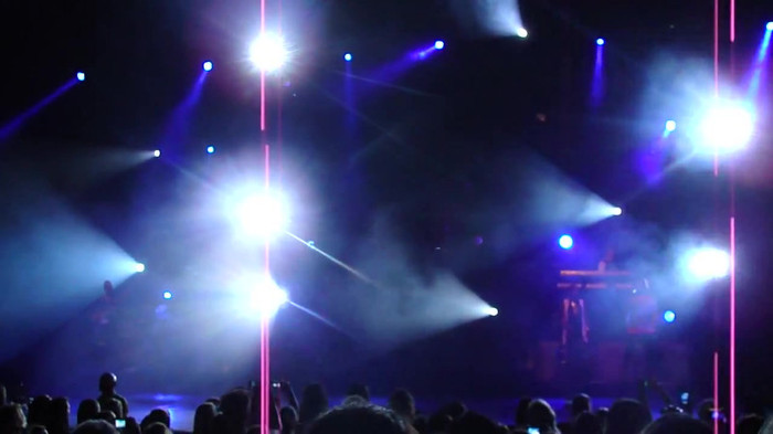 Entrance and All Night Long- Demi Lovato 02867