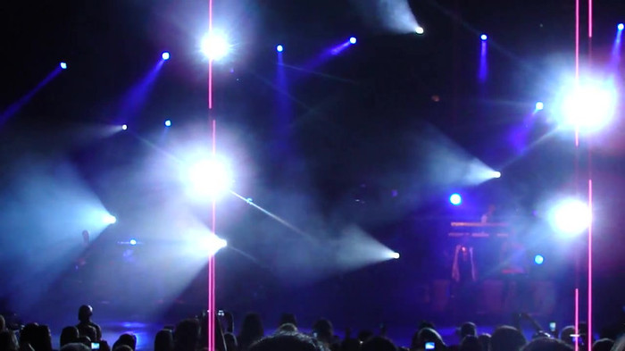 Entrance and All Night Long- Demi Lovato 02891