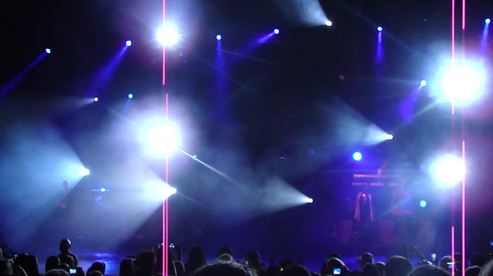 Entrance and All Night Long- Demi Lovato 02895