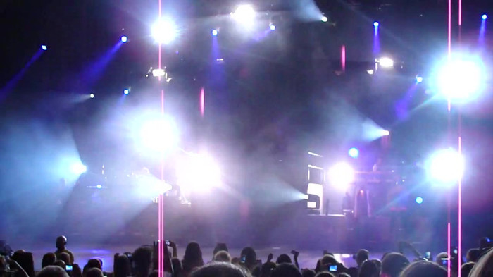Entrance and All Night Long- Demi Lovato 02908