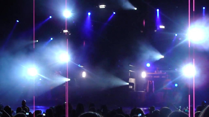 Entrance and All Night Long- Demi Lovato 02949 Entrance and All Night Long- Demi Lovato 02949