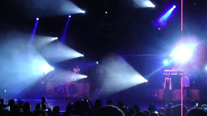 Entrance and All Night Long- Demi Lovato 03084