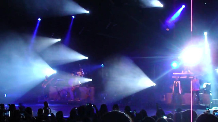 Entrance and All Night Long- Demi Lovato 03094