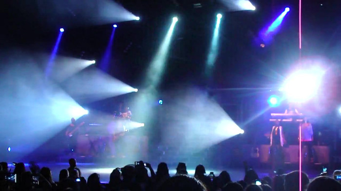 Entrance and All Night Long- Demi Lovato 03098