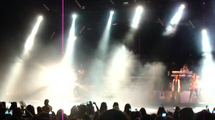 Entrance and All Night Long- Demi Lovato 03134