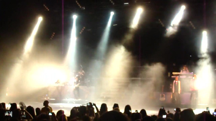 Entrance and All Night Long- Demi Lovato 03144