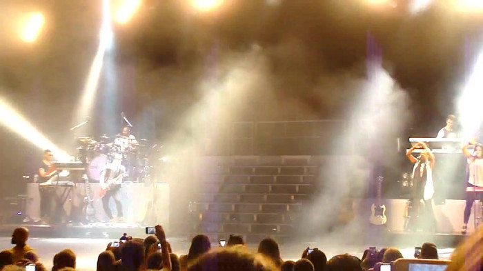 Entrance and All Night Long- Demi Lovato 03561