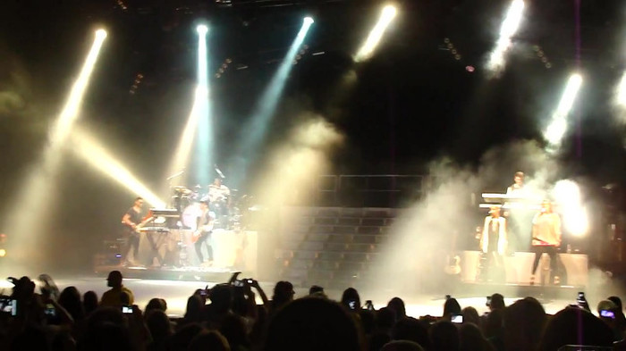 Entrance and All Night Long- Demi Lovato 03227
