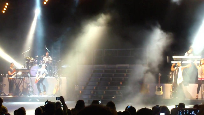 Entrance and All Night Long- Demi Lovato 03586