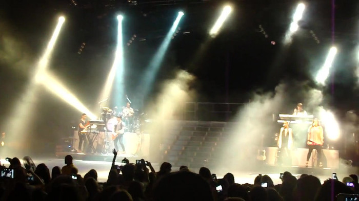 Entrance and All Night Long- Demi Lovato 03259