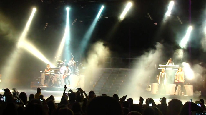 Entrance and All Night Long- Demi Lovato 03282