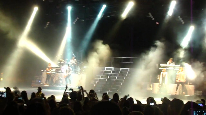 Entrance and All Night Long- Demi Lovato 03295