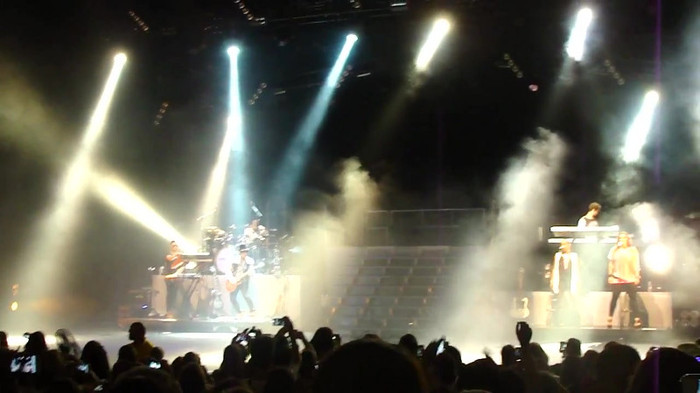 Entrance and All Night Long- Demi Lovato 03340