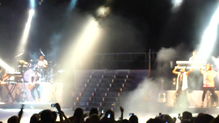 Entrance and All Night Long- Demi Lovato 03692