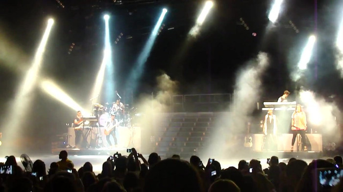 Entrance and All Night Long- Demi Lovato 03371
