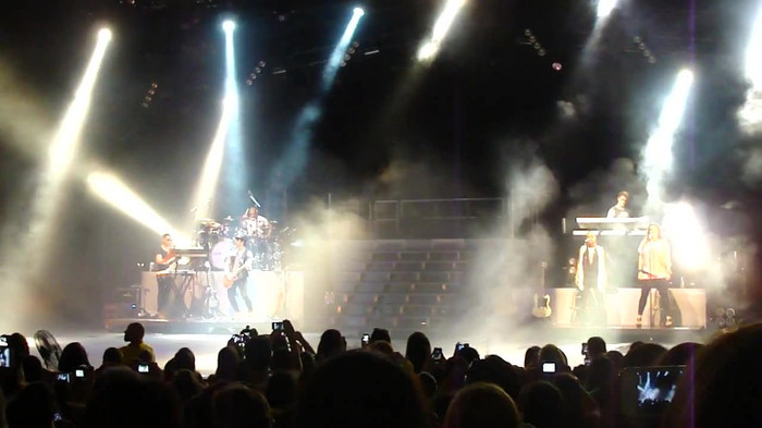 Entrance and All Night Long- Demi Lovato 03421