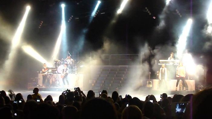 Entrance and All Night Long- Demi Lovato 03443