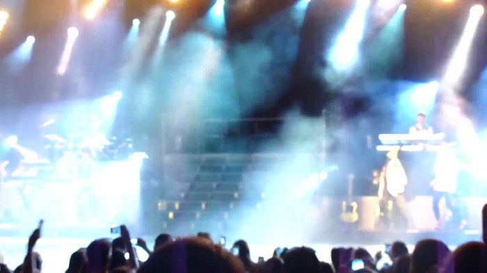 Entrance and All Night Long- Demi Lovato 03955