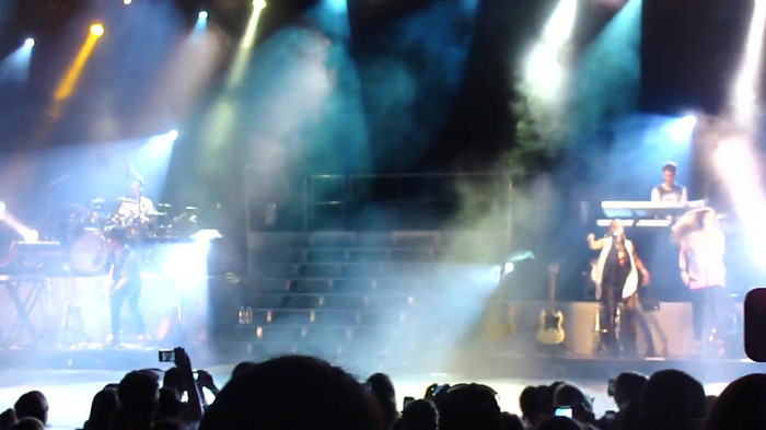 Entrance and All Night Long- Demi Lovato 03993