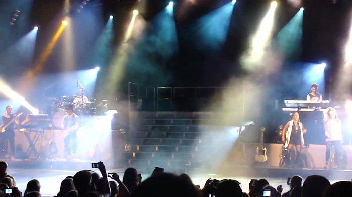 Entrance and All Night Long- Demi Lovato 04119