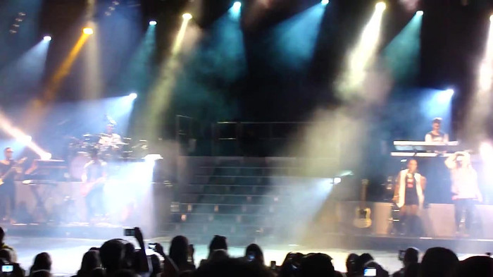 Entrance and All Night Long- Demi Lovato 04124