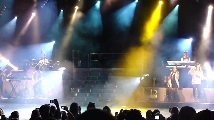 Entrance and All Night Long- Demi Lovato 04136