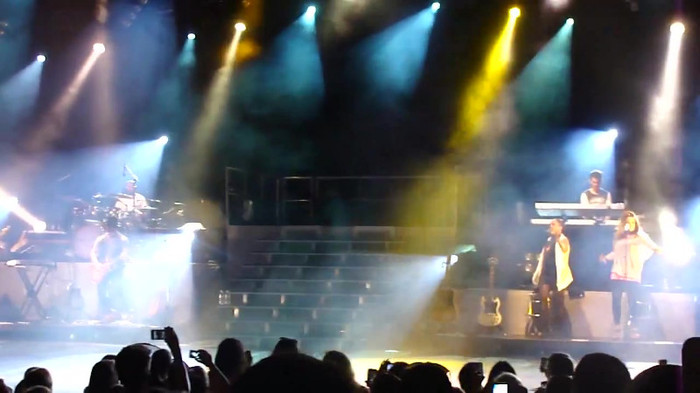 Entrance and All Night Long- Demi Lovato 04150