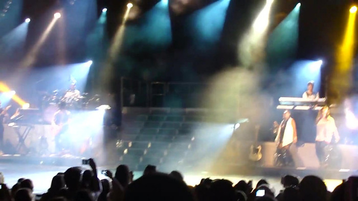 Entrance and All Night Long- Demi Lovato 04173