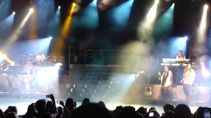 Entrance and All Night Long- Demi Lovato 04181