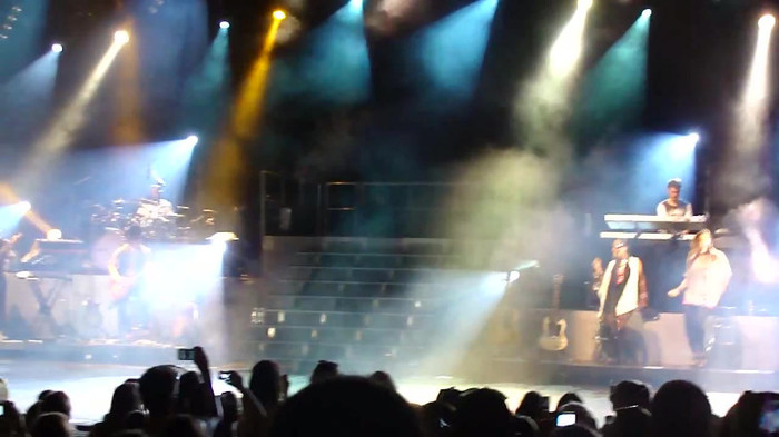 Entrance and All Night Long- Demi Lovato 04186