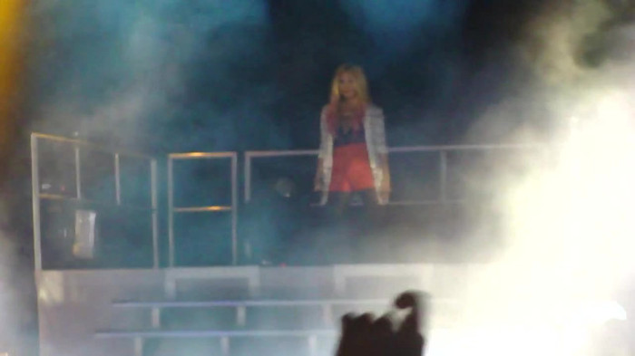 Entrance and All Night Long- Demi Lovato 04711