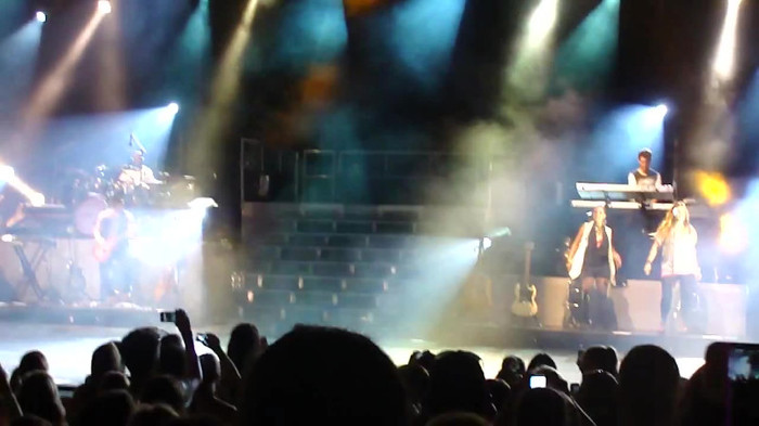Entrance and All Night Long- Demi Lovato 04216 - Demilush - Entrance and All Night Long Demi Lovato Part oo9