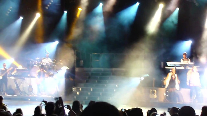 Entrance and All Night Long- Demi Lovato 04315