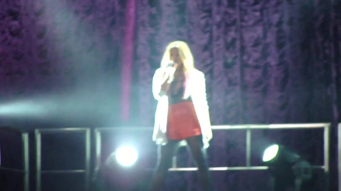 Entrance and All Night Long- Demi Lovato 04864