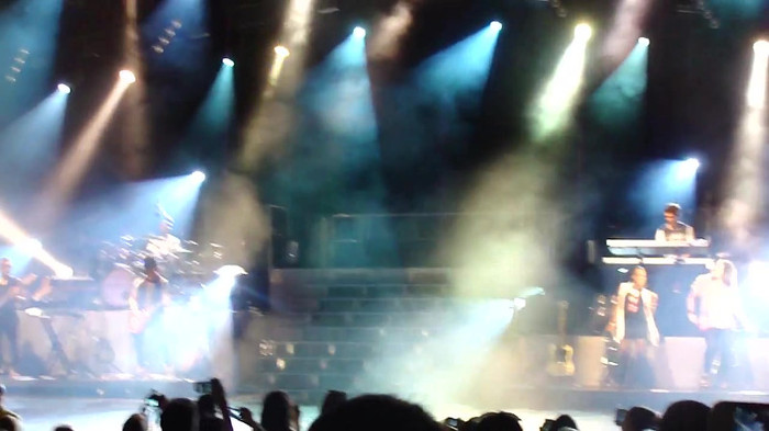 Entrance and All Night Long- Demi Lovato 04334