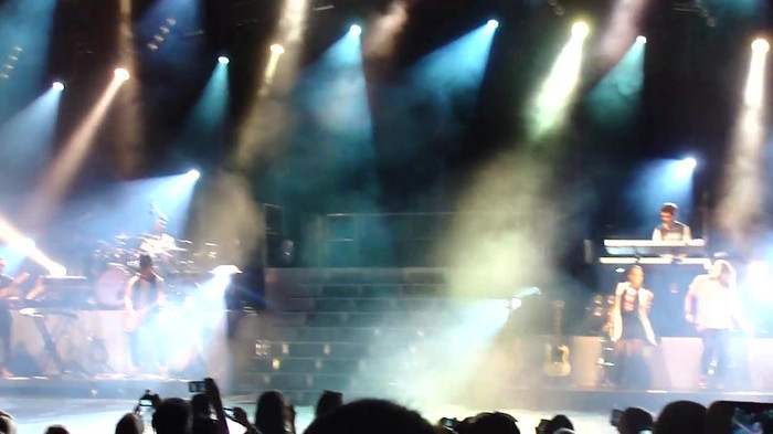 Entrance and All Night Long- Demi Lovato 04337