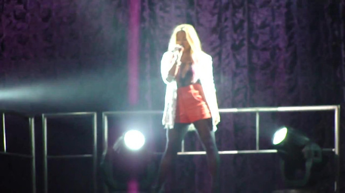 Entrance and All Night Long- Demi Lovato 04888
