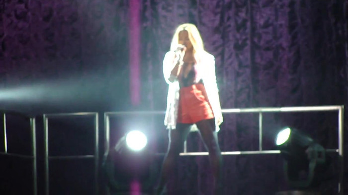 Entrance and All Night Long- Demi Lovato 04890